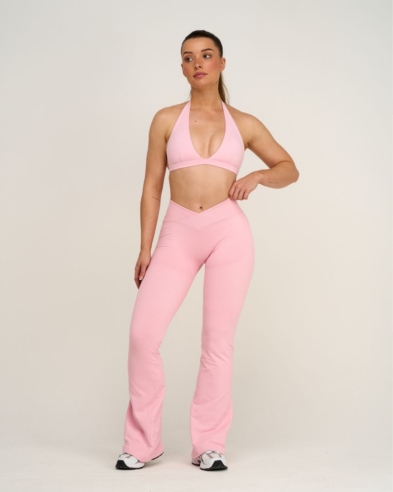 Elevate™ V-Waist Flared Leggings | Cotton Pink