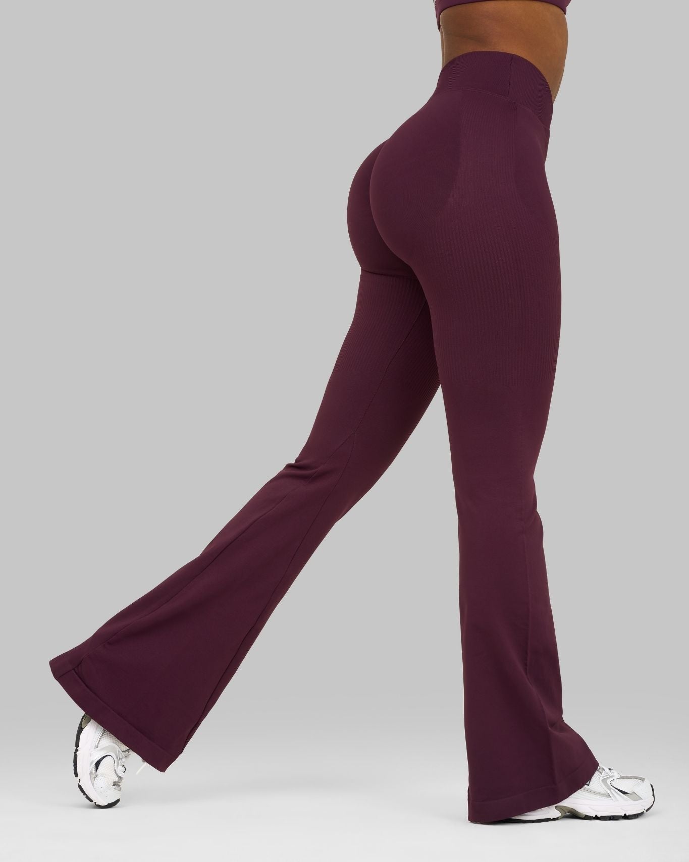 Elevate V-Waist Flared Legging | Winter Plum