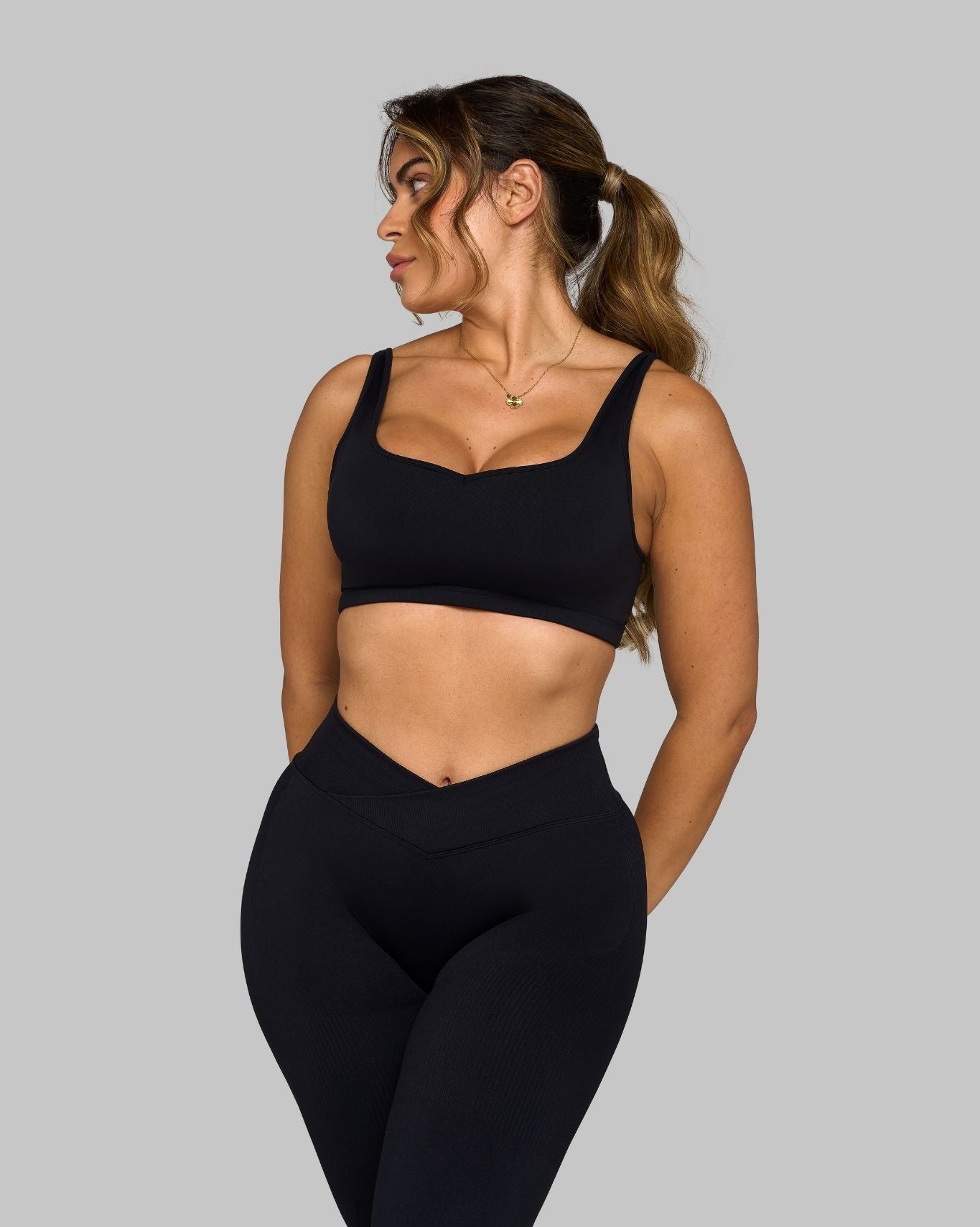 Elevate Medium Impact Bra | Pure Black