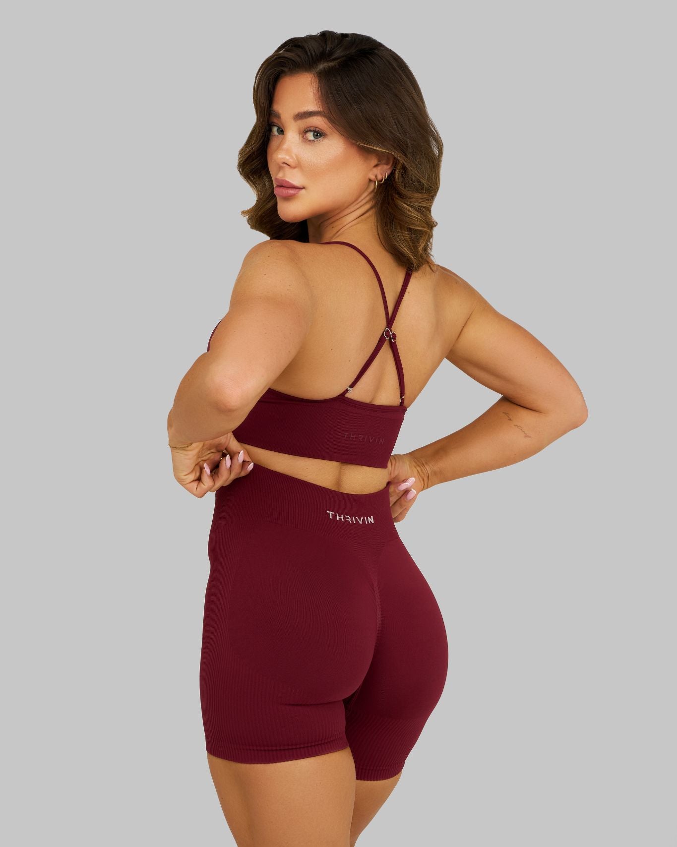 Elevate Ribbed Mid-Waisted Contour Shorts | Fine Wine