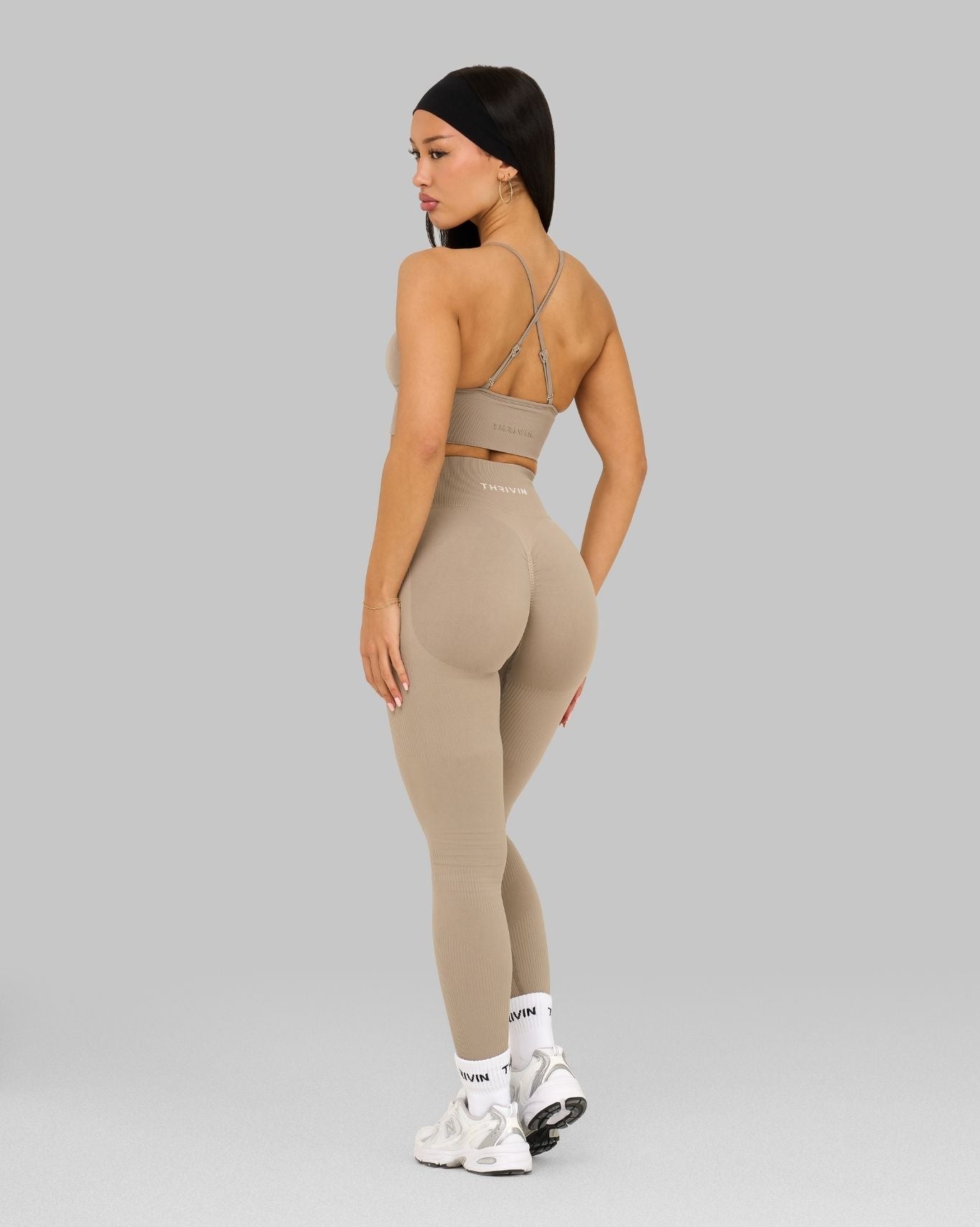 Elevate™ Ribbed High-Waisted Contour Leggings | Latte