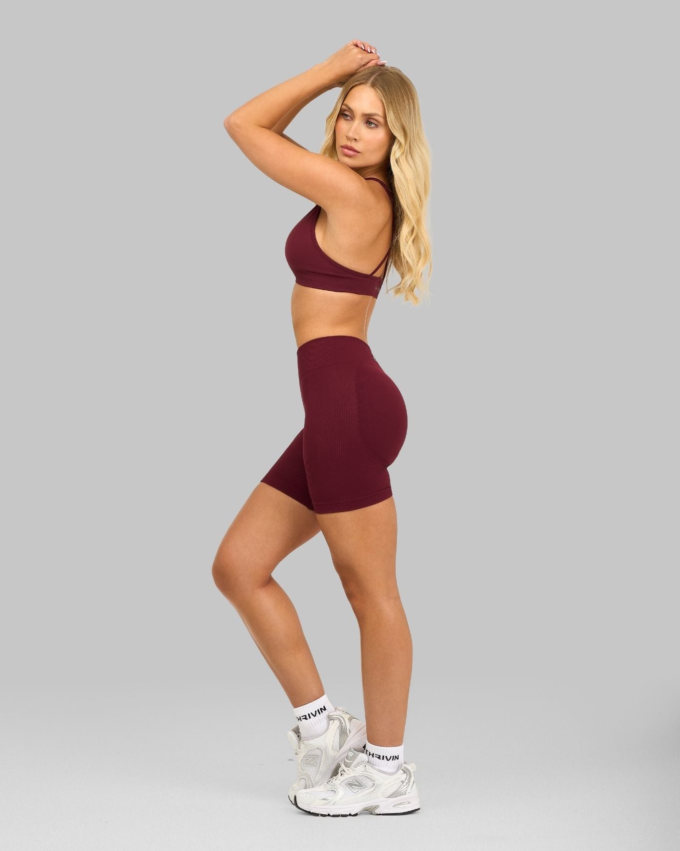 Elevate Ribbed Mid-Waisted Contour Shorts | Cranberry