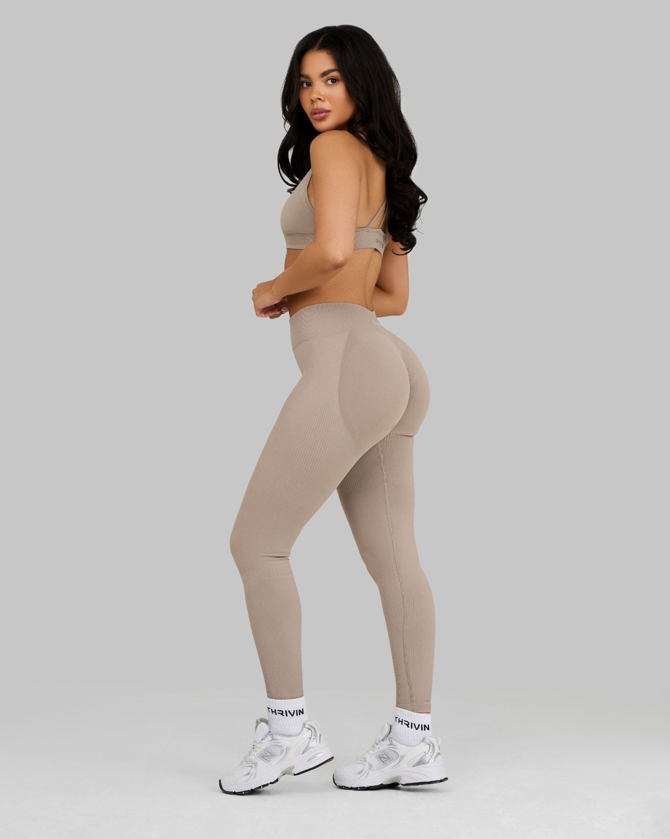 Elevate Ribbed Mid-Waisted Contour Leggings | Latte