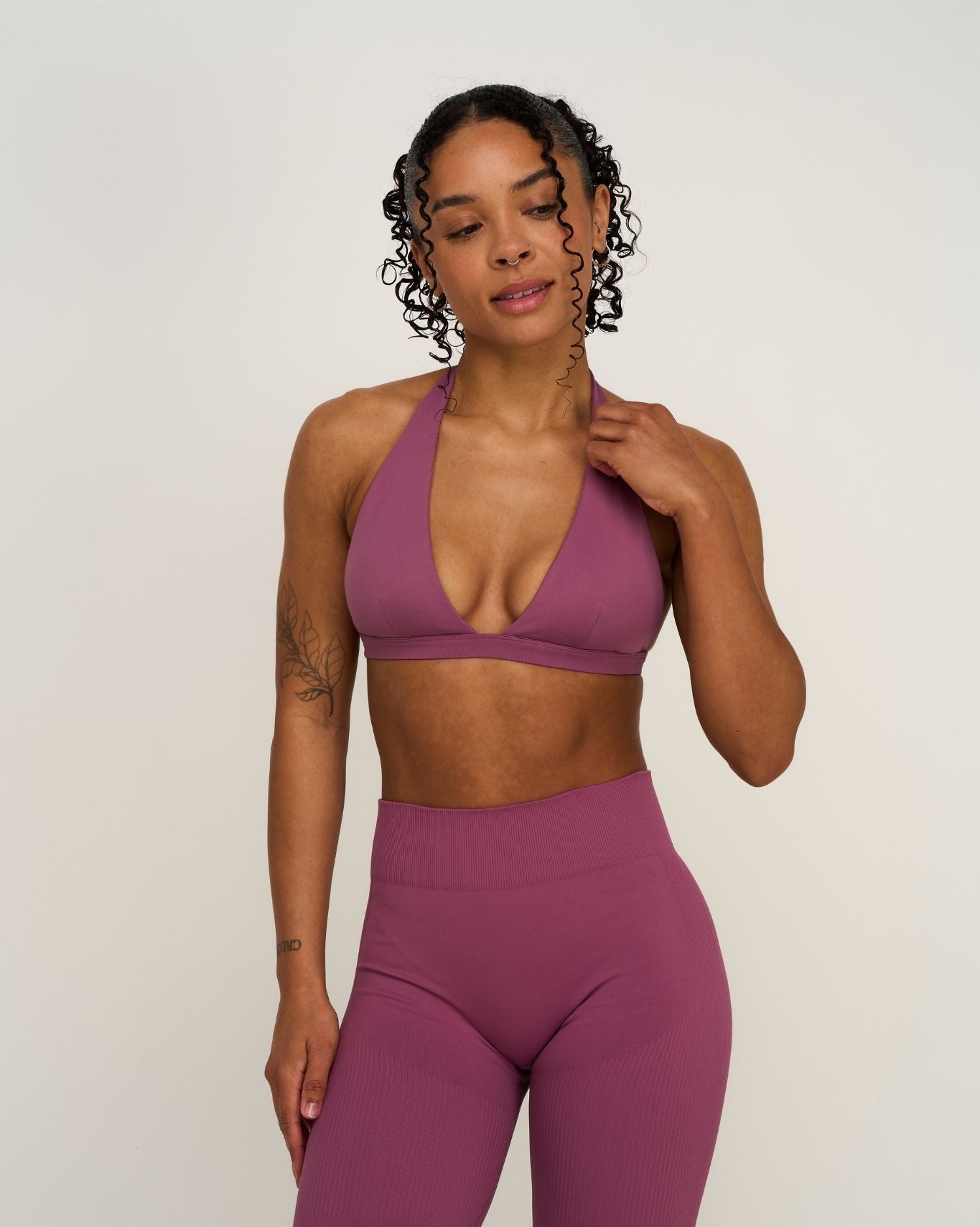 Elevate™ Sculpting Seamless V-Neck Halter Bra | Orchid Mauve