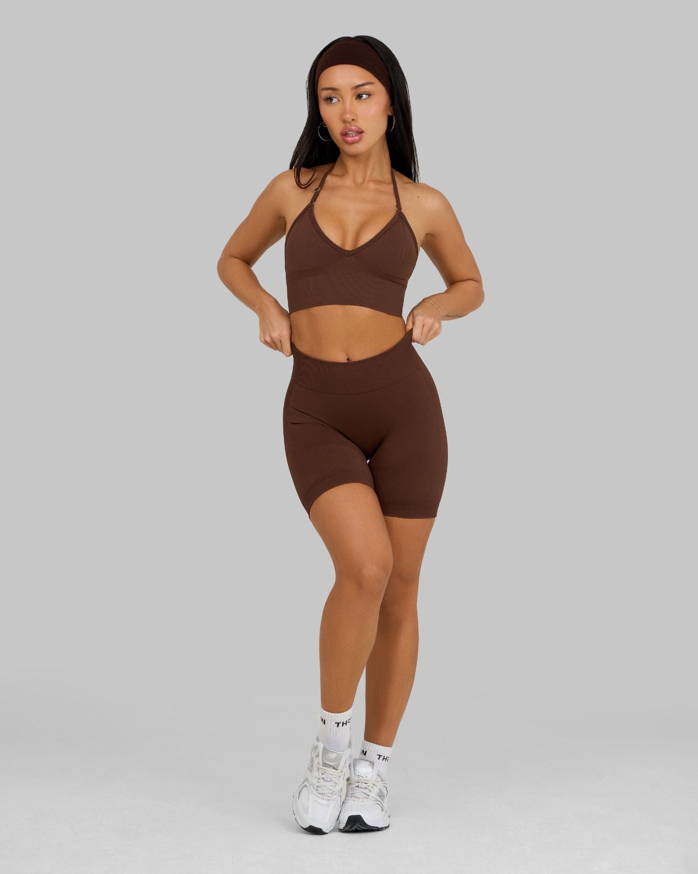 Elevate Ribbed Mid-Waisted Contour Shorts | Bourbon Brown