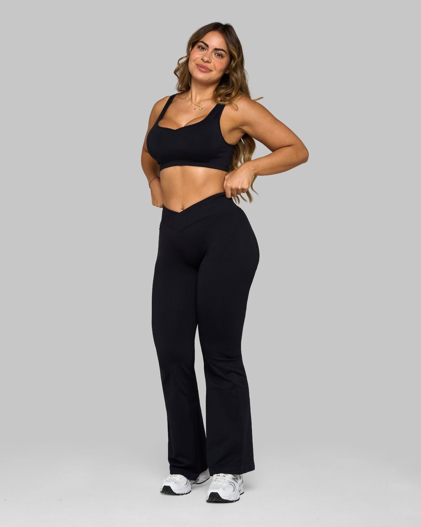 Elevate V-Waist Flared Legging | Pure Black