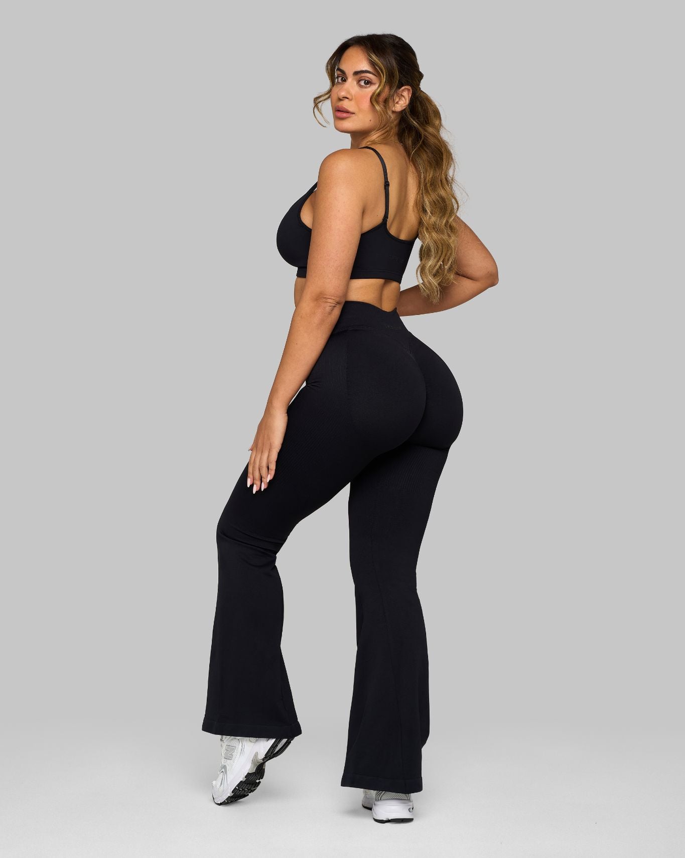 Elevate V-Waist Flared Legging | Pure Black