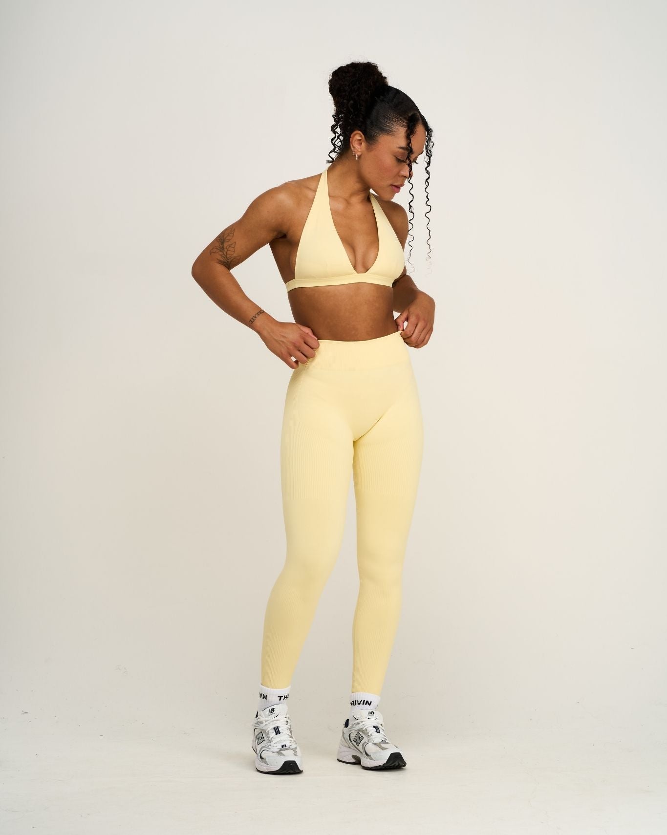 Elevate™ Ribbed Mid-Waisted Contour Leggings | Golden Butter