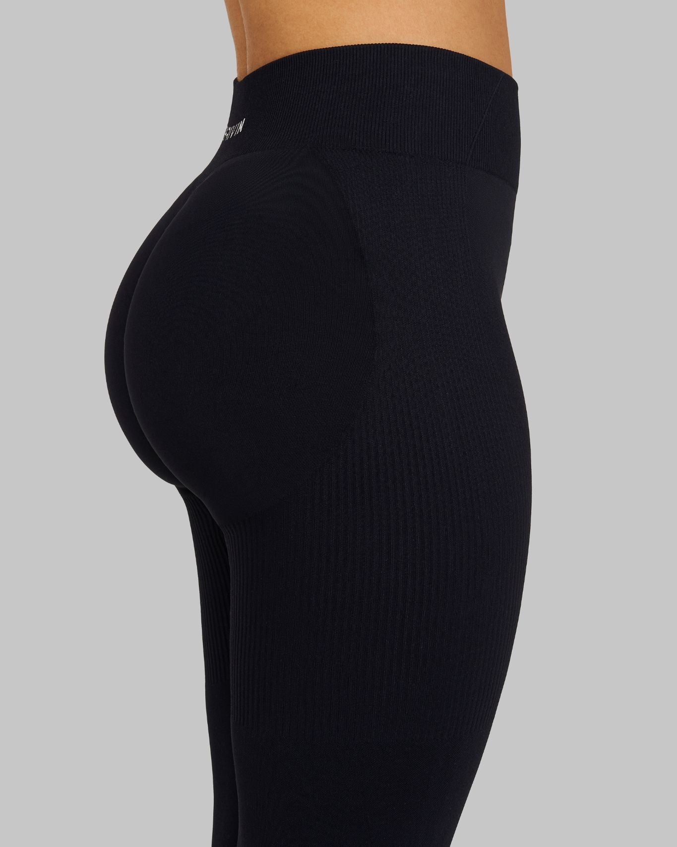 Elevate Ribbed Mid-Waisted Contour Leggings | Night Black