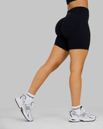 Elevate Ribbed Mid-Waisted Contour Shorts | Night Black