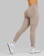 Alex is 165cm and wears a size S.