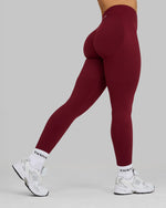 Elevate Ribbed Mid-Waisted Contour Leggings | Fine Wine