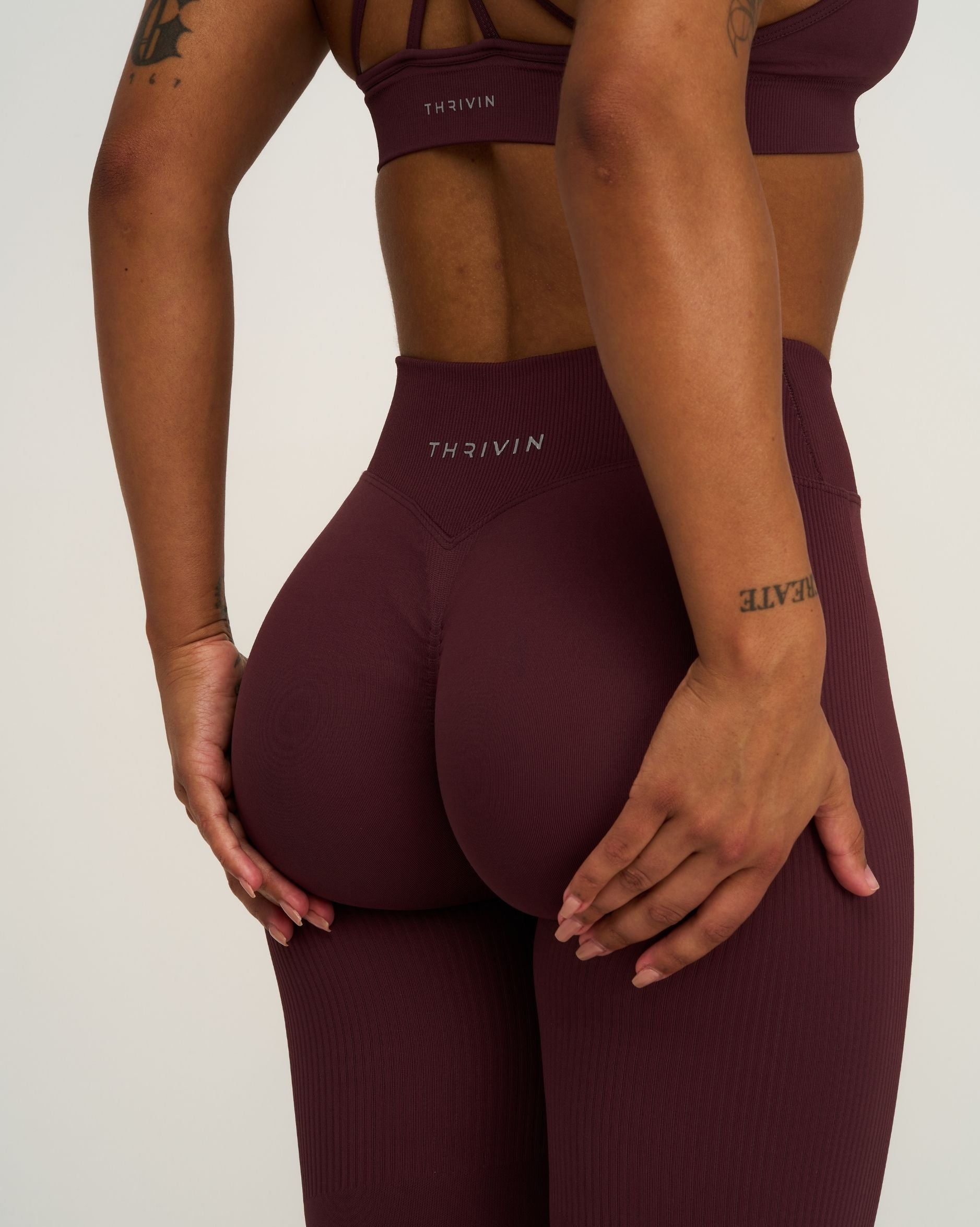 Elevate™ Ribbed Mid-Waisted Contour Leggings | Dark Mauve