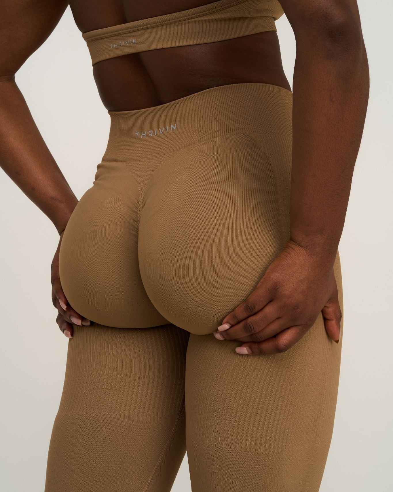 Elevate™ Ribbed Mid-Waisted Contour Leggings | Toffee