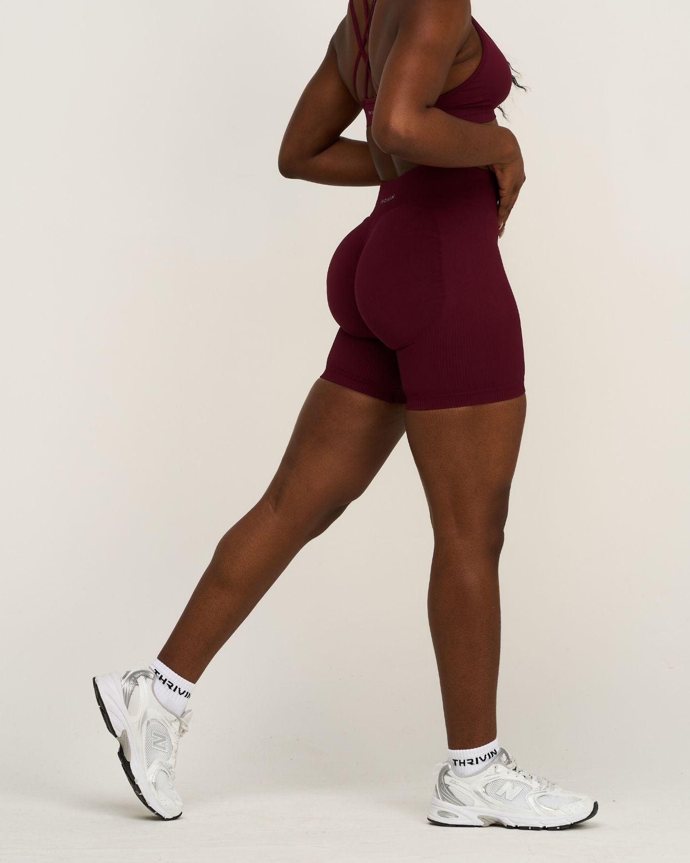 Elevate™ Sculpting Mid Waist Scrunch Shorts | Merlot