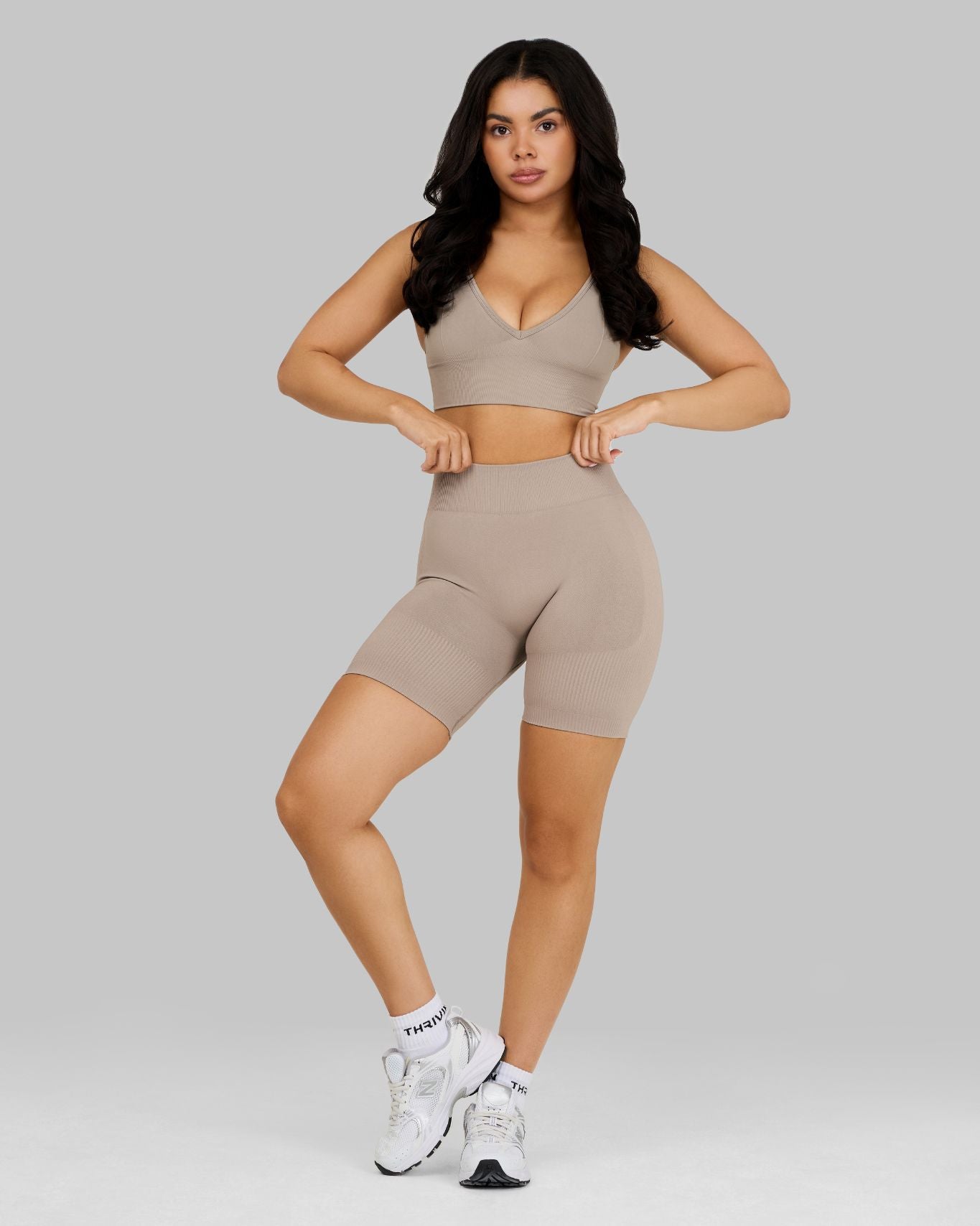 Elevate Ribbed Mid-Waisted Contour Shorts | Latte