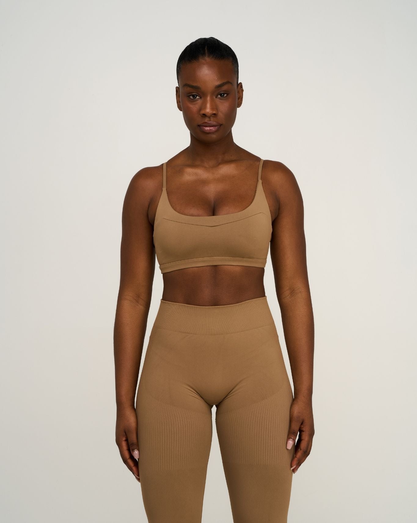 Elevate™ Sculpting Seamless Scoop Neck Bra | Toffee