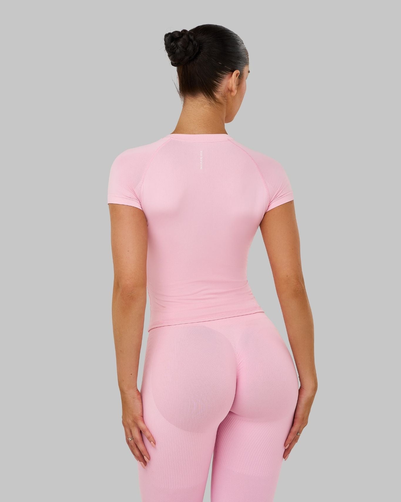 Elevate Compression T-shirt | Pilates Pink