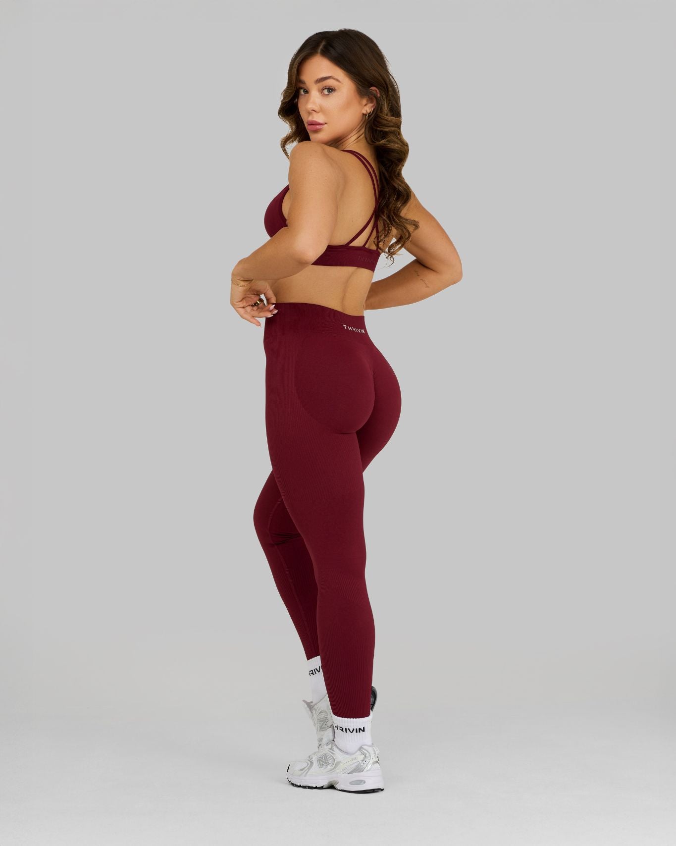 Elevate Ribbed Mid-Waisted Contour Leggings | Fine Wine